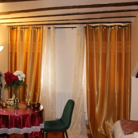 Dames De Montmartre Appartement